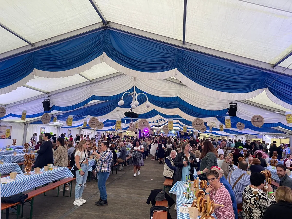 mo.event — Oktoberfest Innenansicht